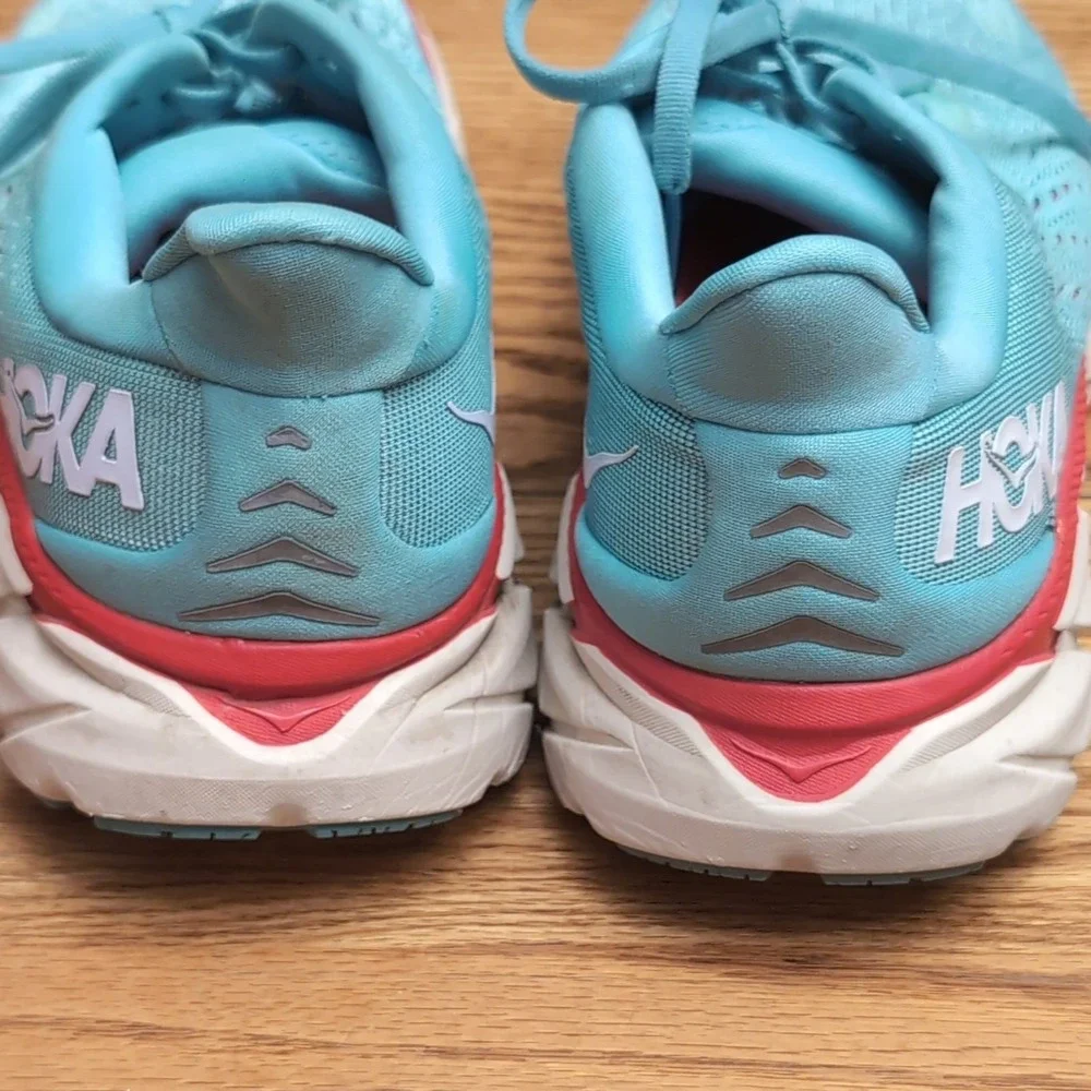 Hoka One One Clifton 8 Women's Running Shoes Light Blue Red White Size 10B